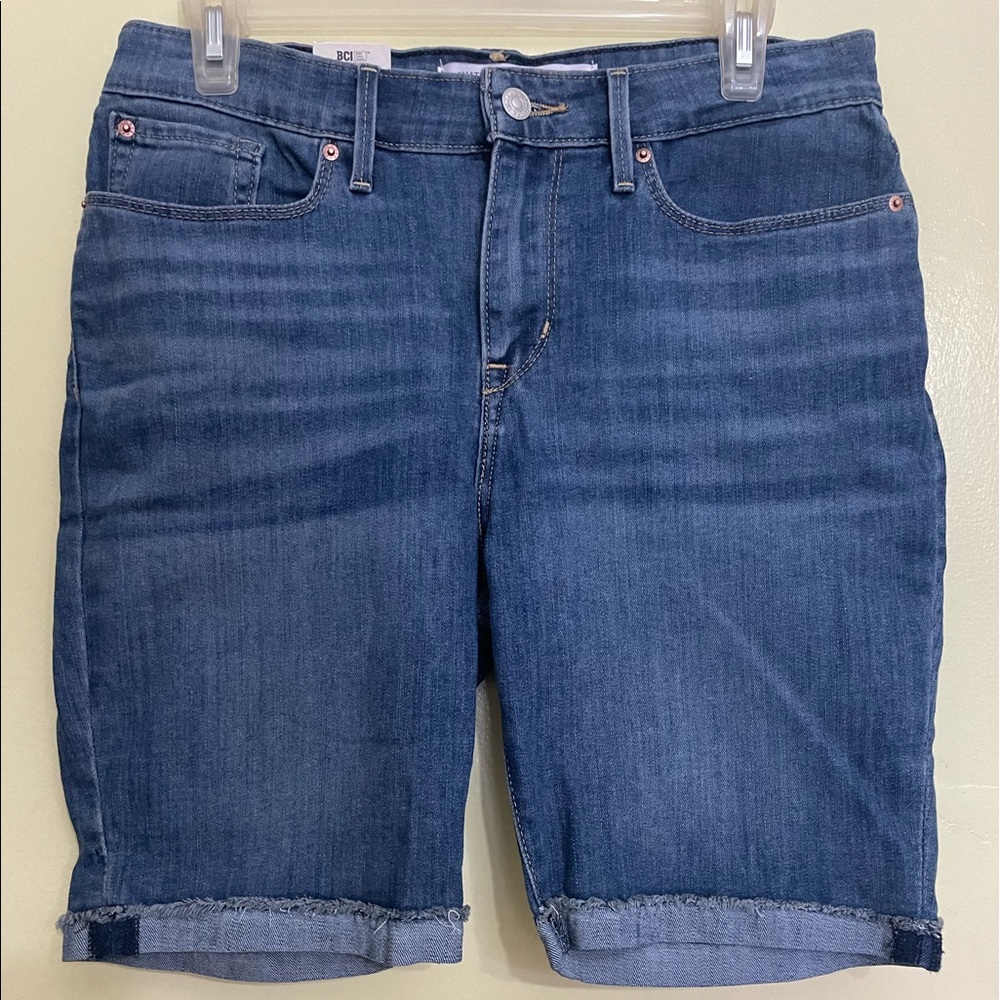 NWT Levi Strauss Jean Bermuda Shorts Sz 10|W30 Women’s NWT